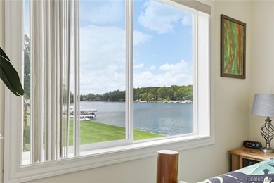Lobdell Lakefront!! Vacant buildable lot next door is included - photo 42