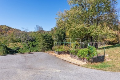 BROKER OPEN!! 11/14 11AM-1PM Beautiful ranch style home in a