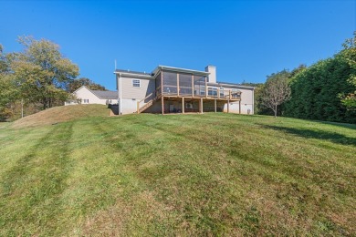 BROKER OPEN!! 11/14 11AM-1PM Beautiful ranch style home in a