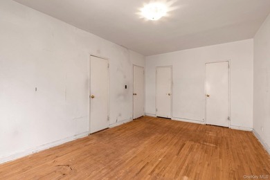 The Greenbriar - Spacious 3-Bedroom with Terrace in the Heart of - photo 11