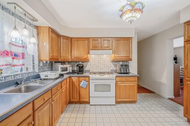 Welcome to unit number 253 here at Foxwood Village in Calverton - photo 12