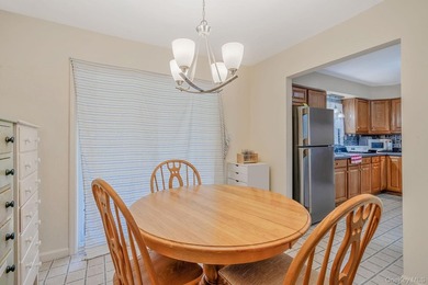 Welcome to unit number 253 here at Foxwood Village in Calverton - photo 17