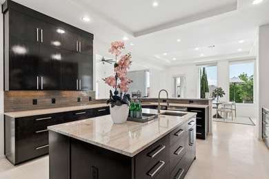 Introducing an exceptional Modern Contemporary California home - photo 21