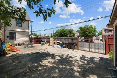 Charming Old Mill Basin One-Family with Private Drive way - photo 22