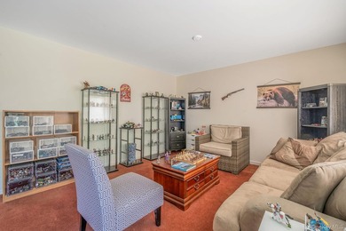 Welcome to unit number 253 here at Foxwood Village in Calverton - photo 22