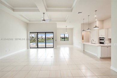 EXTRAORDINARY VALUE IN ANCIENT TREE - THE ONLY POOL HOME - photo 5