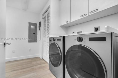 Spacious 3BD/3BA residence offering 2,510 SF in the highly - photo 32