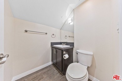 Bright, contemporary, and move-in ready this modern Harbor City - photo 10