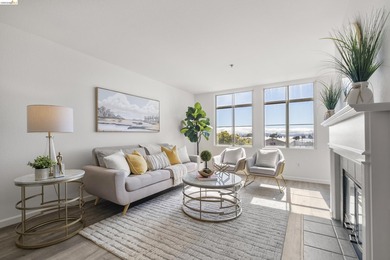 Welcome home to this beautifully updated 2-bedroom, 2-bath - photo 1