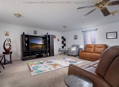 Wake up to breathtaking Kanawha River views from every front - photo 11