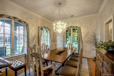 The French Ivy House is a rare and enchanting country retreat in - photo 12