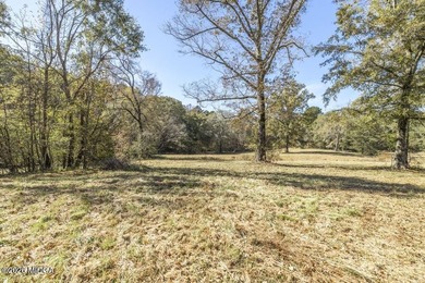 Very Rare Offering on the Beautiful Shores of Lake Oconee. 8.16 - photo 13
