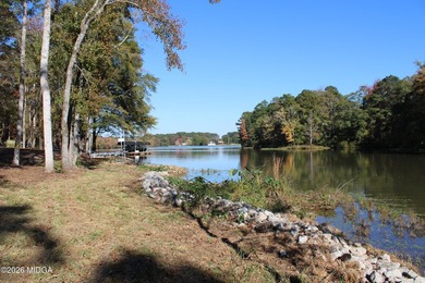 Very Rare Offering on the Beautiful Shores of Lake Oconee. 8.16 - photo 14
