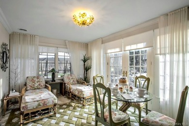 The French Ivy House is a rare and enchanting country retreat in - photo 14