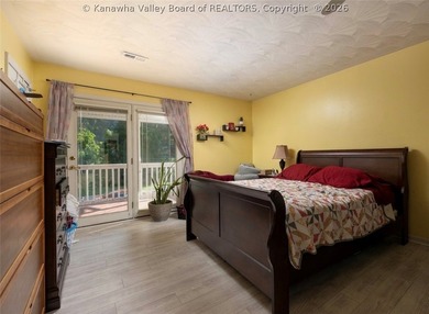 Wake up to breathtaking Kanawha River views from every front - photo 17