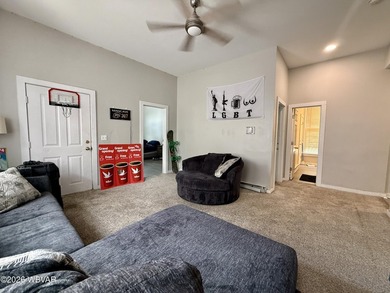 Looking to expand your investment portfolio? This fully rented - photo 20