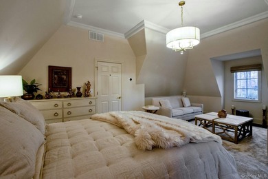 The French Ivy House is a rare and enchanting country retreat in - photo 25