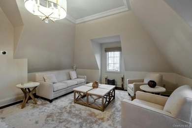 The French Ivy House is a rare and enchanting country retreat in - photo 26