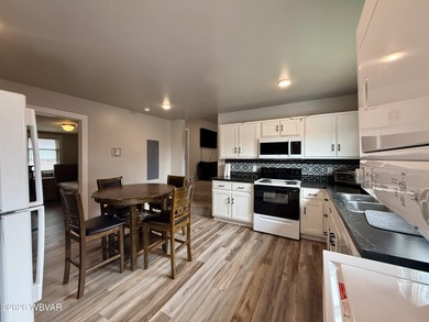 Looking to expand your investment portfolio? This fully rented - photo 41