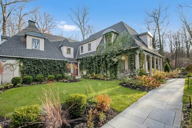 The French Ivy House is a rare and enchanting country retreat in - photo 44