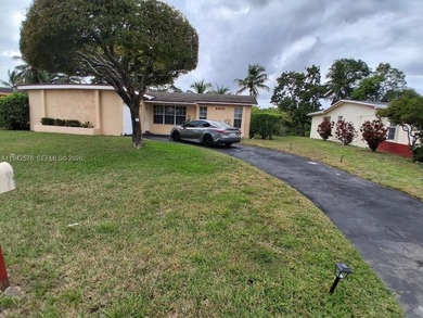 (private lake, pond, coastal) Home For Sale in Miramar Florida