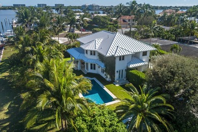 This stunning waterfront property in Lake Worth offers the - photo 4