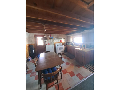 Quaint camp on Unity Pond (Lake Winnecook)! This 3 bed, 1 bath - photo 9