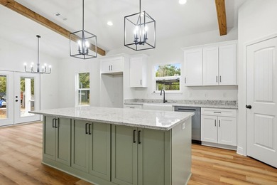 This semi-custom home offers a spacious living with 4 bedrooms - photo 11