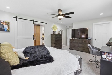 Experience the perfect blend of modern design and everyday - photo 16