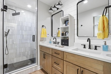 Experience the perfect blend of modern design and everyday - photo 17