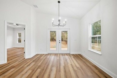This semi-custom home offers a spacious living with 4 bedrooms - photo 17