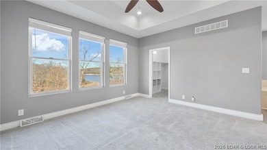 This Four Seasons gem is going to check all of the boxes on your - photo 21