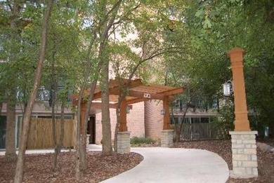 Four Lakes Condo For Sale in Lisle Illinois