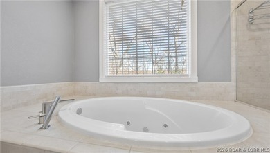 This Four Seasons gem is going to check all of the boxes on your - photo 24