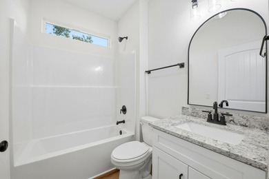 This semi-custom home offers a spacious living with 4 bedrooms - photo 30
