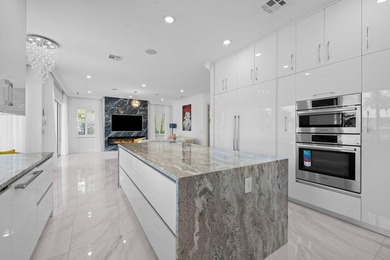 9559 Barletta Winds Pt is a fully upgraded waterfront - photo 7