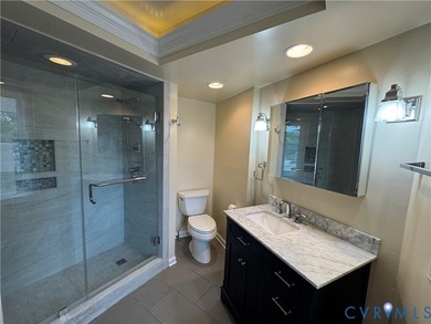 Large bright two bedroom unit in highly desirable Hathaway - photo 12