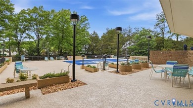 Large bright two bedroom unit in highly desirable Hathaway - photo 19