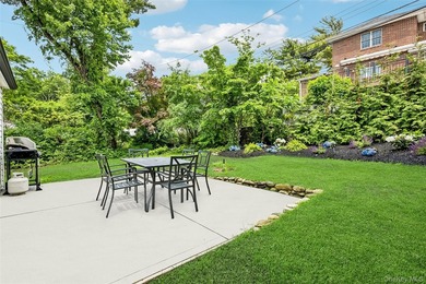 Welcome to 22 Shorehaven Lane - a beautifully reimagined home in - photo 21