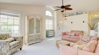 Beautifully Remodeled 2 Bedroom / 2 Bathroom Villa in - photo 23