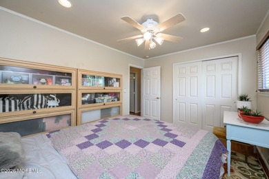 Home Sweet Home! Beautiful 3 Bed 2.5 Bath Expanded Bi-Level with - photo 17