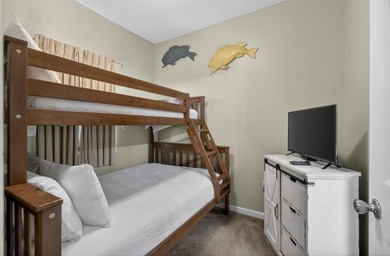 RARE OPPORTUNITY! ONE DEEDED PARKING SPACE IN THE GARAGE located - photo 19