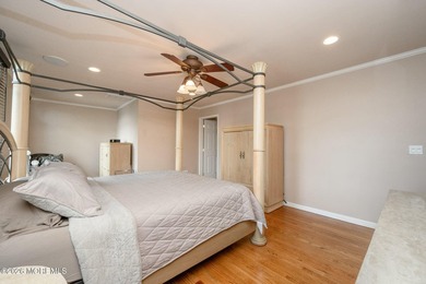 Home Sweet Home! Beautiful 3 Bed 2.5 Bath Expanded Bi-Level with - photo 19