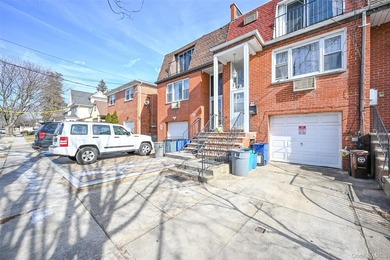 Brick attached multi-level home in the heart of Bayside offering - photo 2