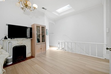 Experience timeless San Francisco living in this exceptional 2 - photo 10