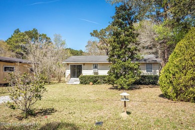 Opportunity knocks with this property sitting on a spacious - photo 3