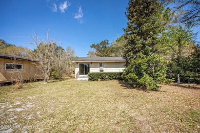 Opportunity knocks with this property sitting on a spacious - photo 4