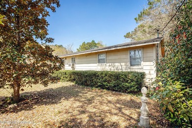 Opportunity knocks with this property sitting on a spacious - photo 7