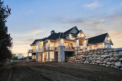 Nestled in a private, exclusive area of southeast Mapleton, this - photo 4