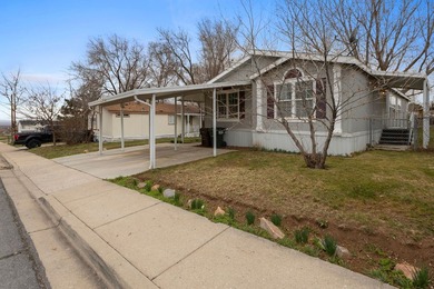 ***OFFERING SELLER FINANCING*** This well-cared-for 3 bedroom, 2 - photo 2
